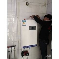 電采暖鍋爐：安裝10千瓦的微波電采暖鍋爐，可供100平米房屋取暖，4200元(免費保修10年）。現(xiàn)鉅惠安裝價3700元。每村三戶，數(shù)量有限，先購先得。