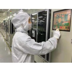 南京中電熊貓晶體  招聘：男18-35周歲，女18-40周歲。